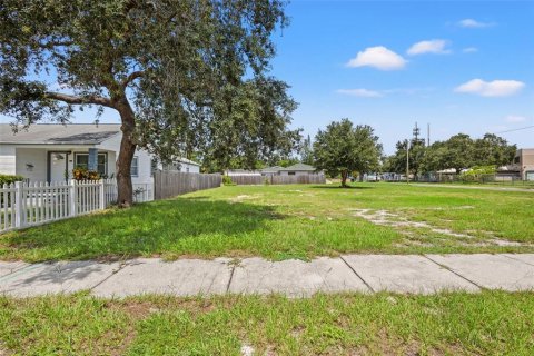 Terreno en venta en Saint Petersburg, Florida № 1361174 - foto 3