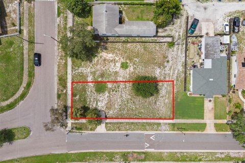 Terreno en venta en Saint Petersburg, Florida № 1361174 - foto 10