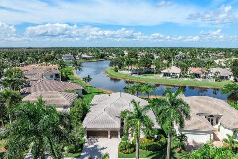 House in Weston, Florida 4 bedrooms, 253.81 sq.m. № 1401701 - photo 2