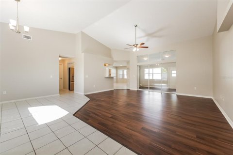 House in Port Charlotte, Florida 3 bedrooms, 191.47 sq.m. № 1253256 - photo 3