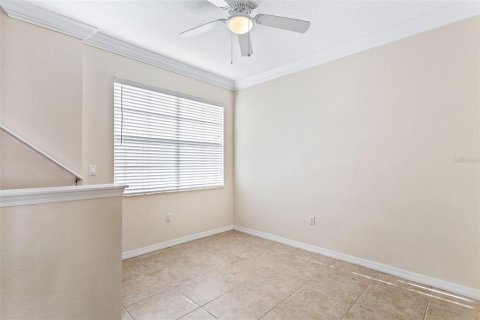 Townhouse in New Port Richey, Florida 2 bedrooms, 130.06 sq.m. № 1307741 - photo 4