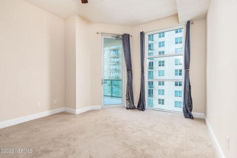 Condo in Jacksonville, Florida, 2 bedrooms  № 855305 - photo 20