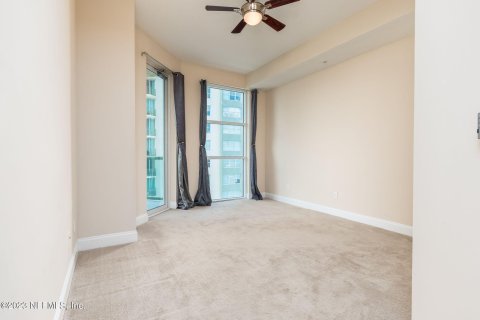 Condo in Jacksonville, Florida, 2 bedrooms  № 855305 - photo 21