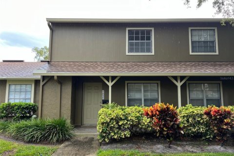 Touwnhouse à vendre à Tampa, Floride: 2 chambres, 97.36 m2 № 1298317 - photo 1