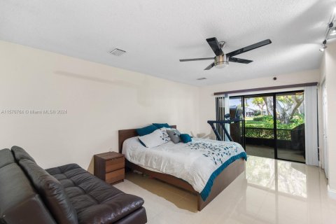 Adosado en venta en Weston, Florida, 2 dormitorios, 138.42 m2 № 1127344 - foto 16