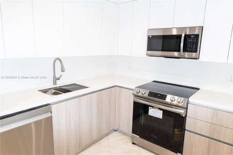 Condo in Sunny Isles Beach, Florida, 1 bedroom  № 1328857 - photo 4