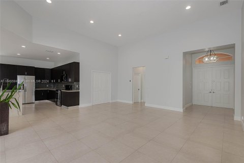 Casa en venta en Miramar, Florida, 4 dormitorios, 244.7 m2 № 1328778 - foto 8