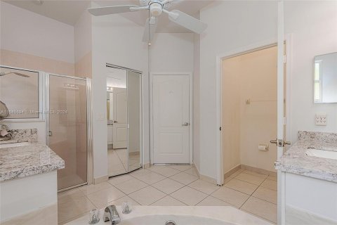 Villa ou maison à vendre à Miramar, Floride: 4 chambres, 244.7 m2 № 1328778 - photo 19