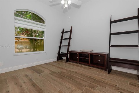 Villa ou maison à vendre à Miramar, Floride: 4 chambres, 244.7 m2 № 1328778 - photo 23