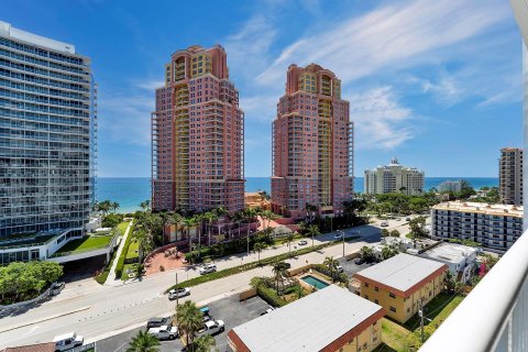 Condo in Fort Lauderdale, Florida, 2 bedrooms  № 1207822 - photo 12