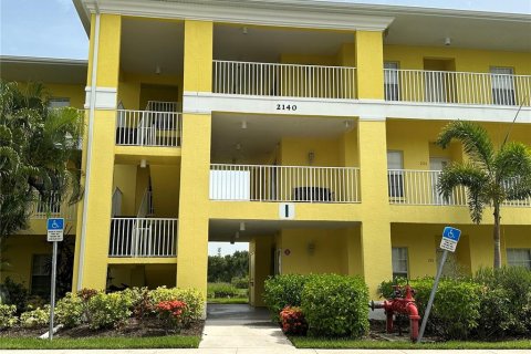 Copropriété à vendre à Punta Gorda, Floride: 2 chambres, 85.84 m2 № 1273889 - photo 1