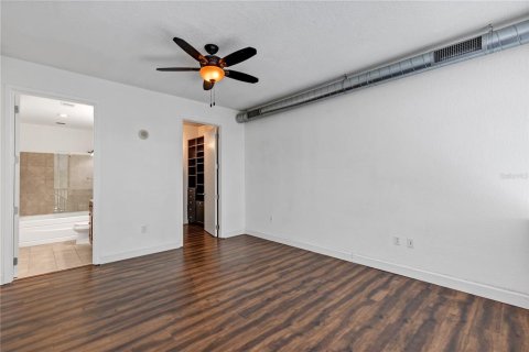 Condominio en venta en Orlando, Florida, 1 dormitorio, 87.24 m2 № 1273923 - foto 21