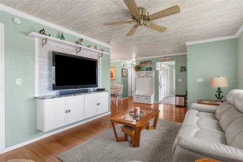 Condo in New Port Richey, Florida, 2 bedrooms  № 1202113 - photo 9