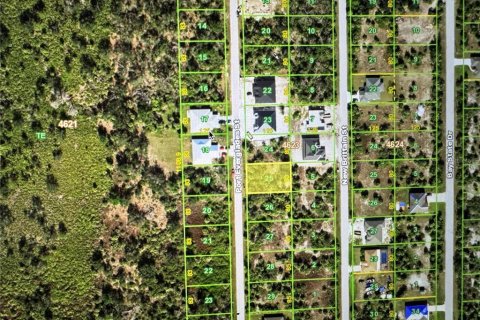 Terreno en venta en Port Charlotte, Florida № 1245992 - foto 2