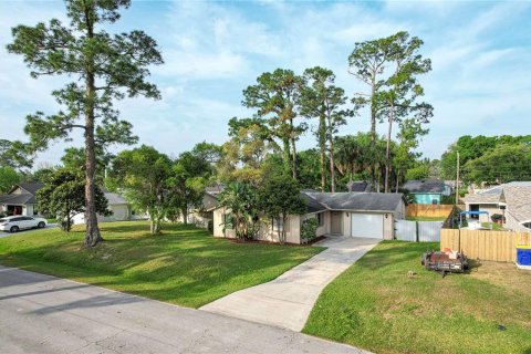 Villa ou maison à vendre à Edgewater, Floride: 3 chambres, 115.2 m2 № 1122237 - photo 11