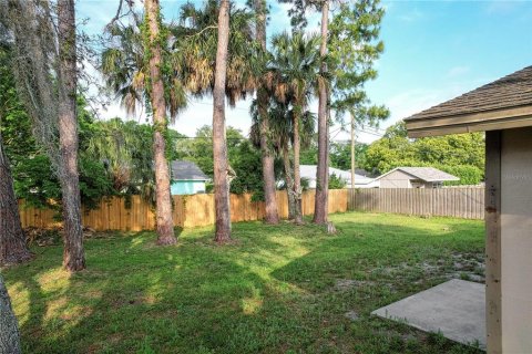 House in Edgewater, Florida 3 bedrooms, 115.2 sq.m. № 1122237 - photo 5