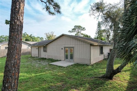 Villa ou maison à vendre à Edgewater, Floride: 3 chambres, 115.2 m2 № 1122237 - photo 6