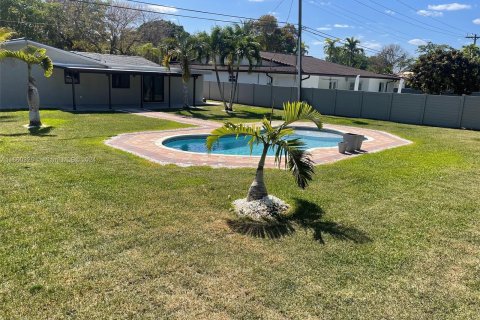 Villa ou maison à vendre à Miami Lakes, Floride: 3 chambres, 204.01 m2 № 1116048 - photo 17