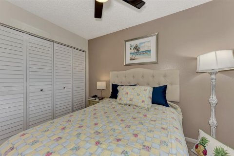 Condo in Sarasota, Florida, 1 bedroom  № 939159 - photo 23