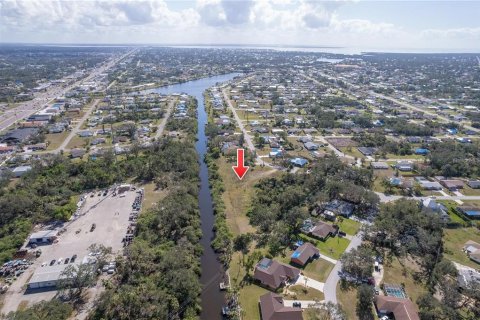 Terreno en venta en Port Charlotte, Florida № 1251571 - foto 1