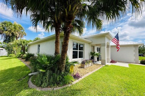 Villa ou maison à vendre à North Port, Floride: 3 chambres, 175.86 m2 № 1278799 - photo 3