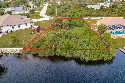 Terreno en venta en Port Charlotte, Florida № 966287 - foto 5