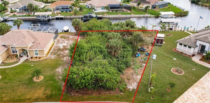 Terreno en Port Charlotte, Florida № 966287