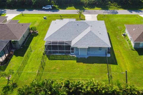 Villa ou maison à vendre à North Port, Floride: 3 chambres, 168.34 m2 № 1373407 - photo 5