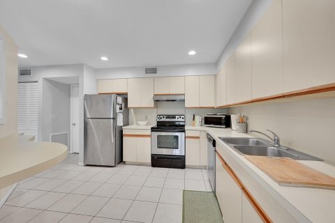 Copropriété à vendre à Boca Raton, Floride: 2 chambres, 84.91 m2 № 1152000 - photo 3