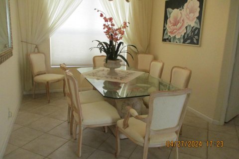 House in Delray Beach, Florida 2 bedrooms, 164.07 sq.m. № 1151998 - photo 11