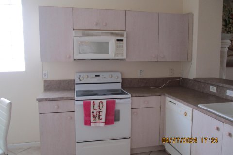 House in Delray Beach, Florida 2 bedrooms, 164.07 sq.m. № 1151998 - photo 22