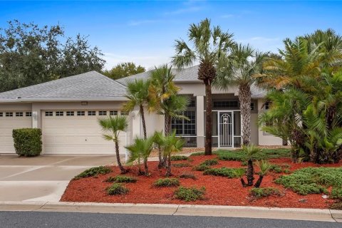 Casa en venta en Leesburg, Florida, 3 dormitorios, 231.51 m2 № 1399230 - foto 1