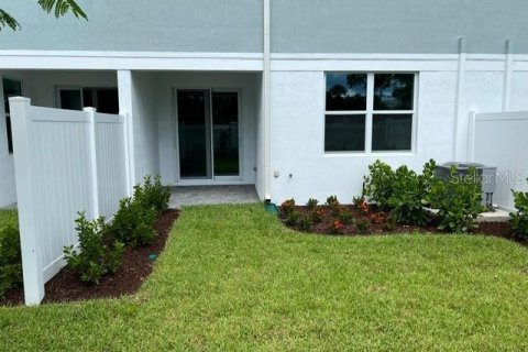 Townhouse in Deerfield Beach, Florida 3 bedrooms, 171.13 sq.m. № 1339540 - photo 20