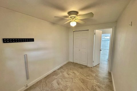 Casa en venta en Dania Beach, Florida, 2 dormitorios, 86.58 m2 № 1217434 - foto 3