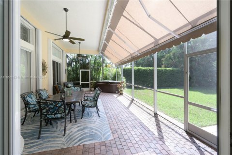 House in Stuart, Florida 4 bedrooms, 264.03 sq.m. № 1372375 - photo 27