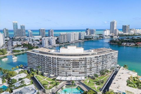 Condominio en venta en Miami Beach, Florida, 1 dormitorio, 98.94 m2 № 1330887 - foto 20