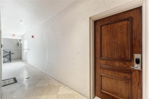 Condominio en venta en Miami Beach, Florida, 1 dormitorio, 86.21 m2 № 1320941 - foto 18