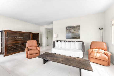 Copropriété à vendre à Miami Beach, Floride: 1 chambre, 86.21 m2 № 1320941 - photo 3