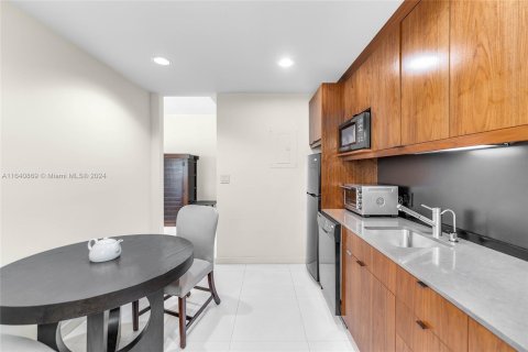 Condominio en venta en Miami Beach, Florida, 1 dormitorio, 86.21 m2 № 1320941 - foto 7