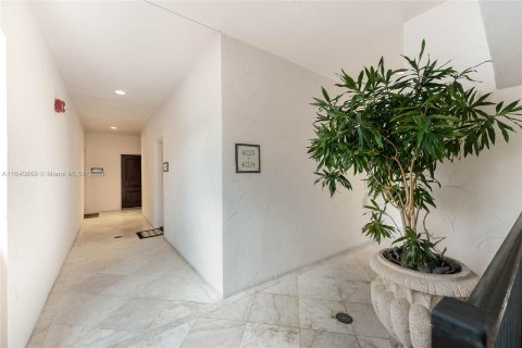 Condominio en venta en Miami Beach, Florida, 1 dormitorio, 86.21 m2 № 1320941 - foto 17