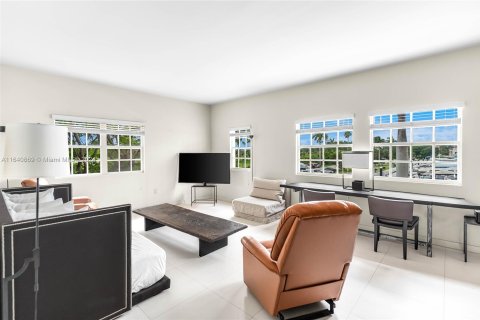 Copropriété à vendre à Miami Beach, Floride: 1 chambre, 86.21 m2 № 1320941 - photo 1