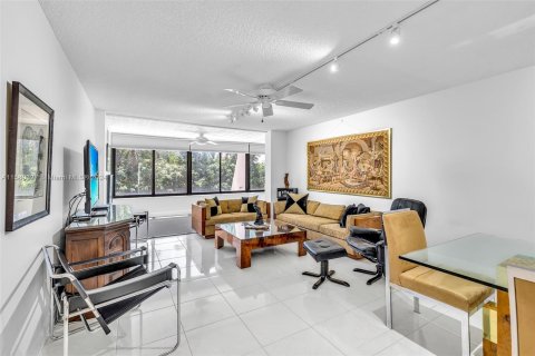 Copropriété à vendre à Boca Raton, Floride: 2 chambres, 112.13 m2 № 1161050 - photo 10