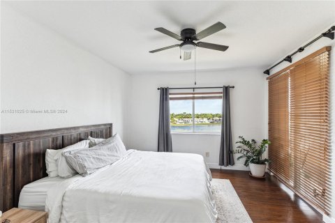Condominio en venta en Doral, Florida, 3 dormitorios, 158.86 m2 № 1009058 - foto 13
