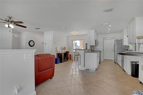 Casa en venta en Titusville, Florida, 3 dormitorios, 115.11 m2 № 1349733 - foto 10