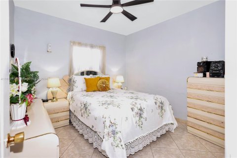 Villa ou maison à vendre à Hialeah, Floride: 2 chambres, 89.37 m2 № 1391847 - photo 10