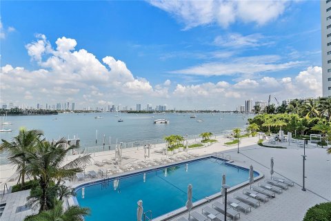 Copropriété à vendre à Miami Beach, Floride: 50.45 m2 № 1291300 - photo 18