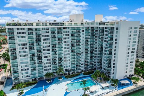 Studio in the Condo in Miami Beach, Florida  № 1291300 - photo 27