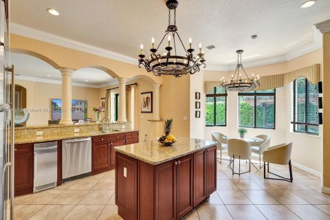 Villa ou maison à vendre à Cutler Bay, Floride: 5 chambres, 438.22 m2 № 724359 - photo 23