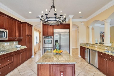 Casa en venta en Cutler Bay, Florida, 5 dormitorios, 438.22 m2 № 724359 - foto 25