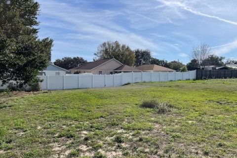 Villa ou maison à louer à Winter Haven, Floride: 3 chambres, 111.11 m2 № 1339151 - photo 4